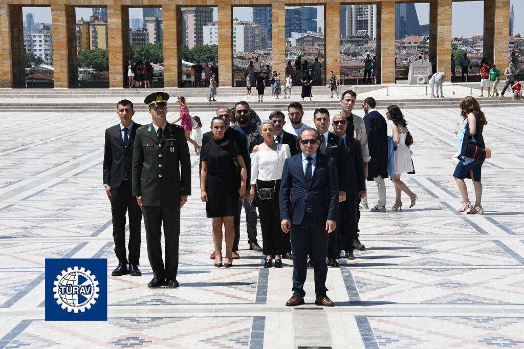 TÜRAV Türkiye ve Avrupa İş İnsanları Derneği Anıtkabir Töreni_Murat Yılmaz Kurt