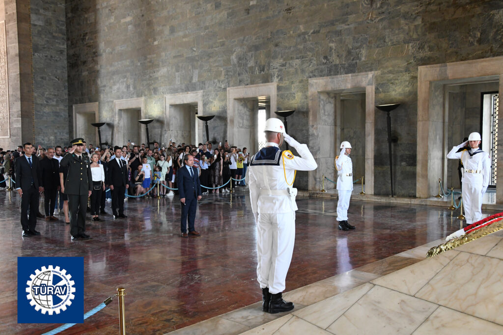 TÜRAV Türkiye ve Avrupa İş İnsanları Derneği Anıtkabir Töreni_Murat Yılmaz Kurt
